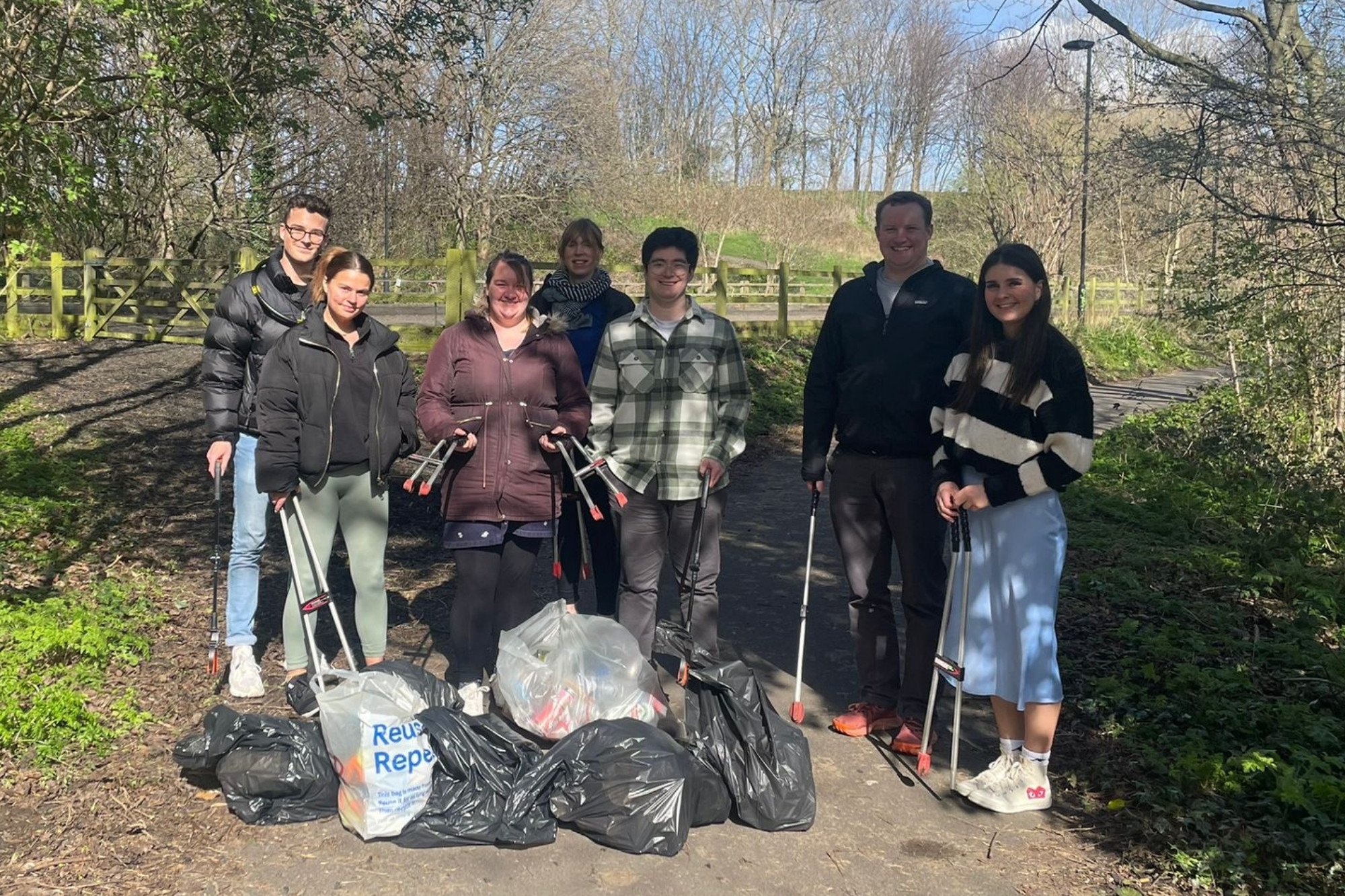 Left to right: Tom, Rosie, Alannah, Alison, Dan, Matthew and Kaelan. Standing with the bags of rubbish we have collected.